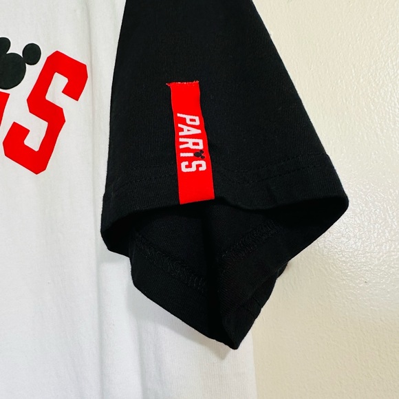 Bundle 2 items for $15! Disney Mickey Mouse Short Sleeves Tee L - Picture 3 of 4